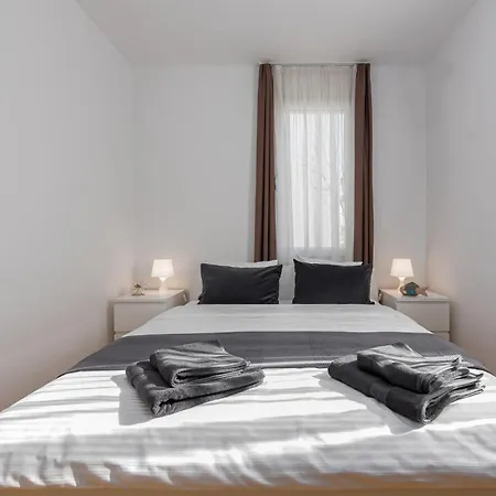 Apartment App In A By The Petrčane